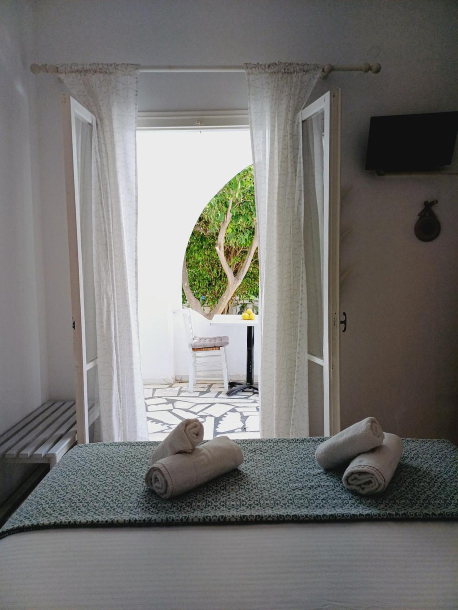 גאליסאס Εvi Evan Hotel מראה חיצוני תמונה
