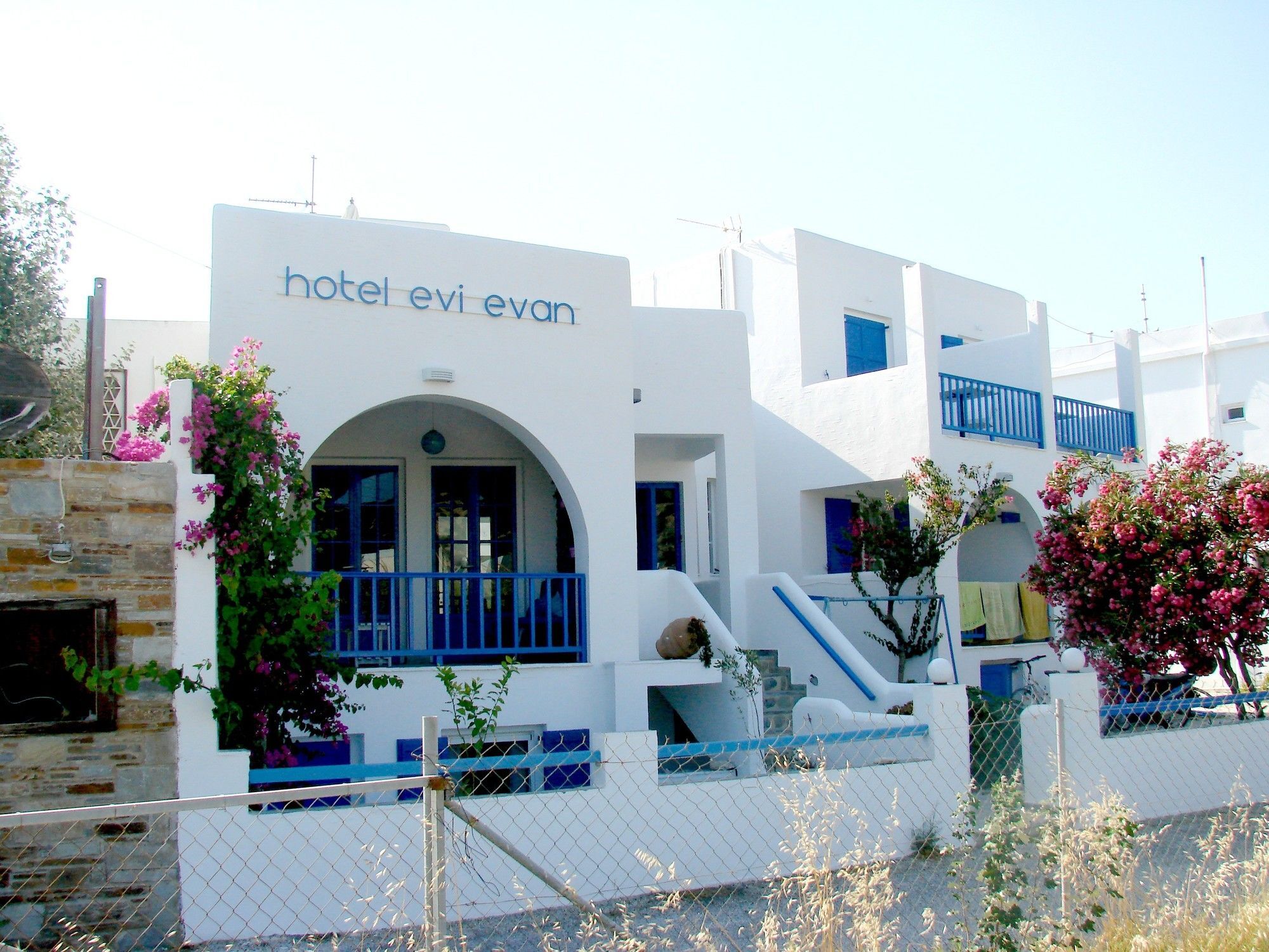 גאליסאס Εvi Evan Hotel מראה חיצוני תמונה